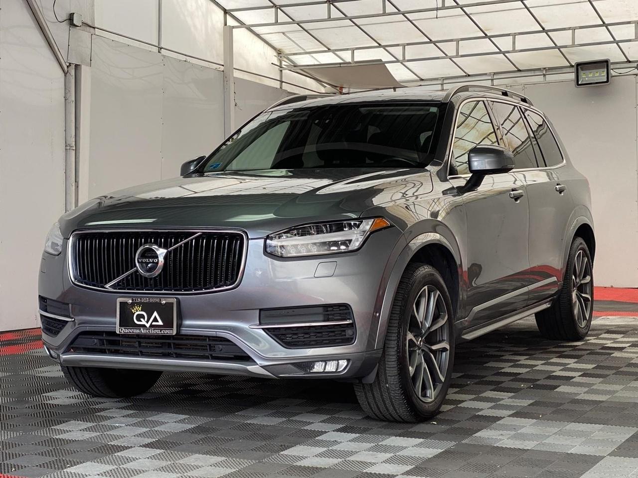 2017 Volvo XC90 Momentum