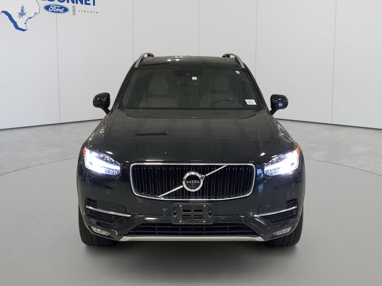 2017 Volvo XC90 Momentum