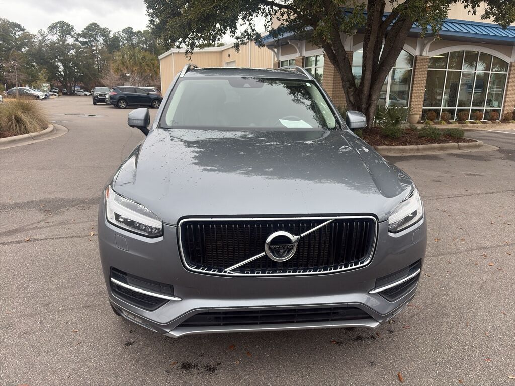 2017 Volvo XC90 Momentum