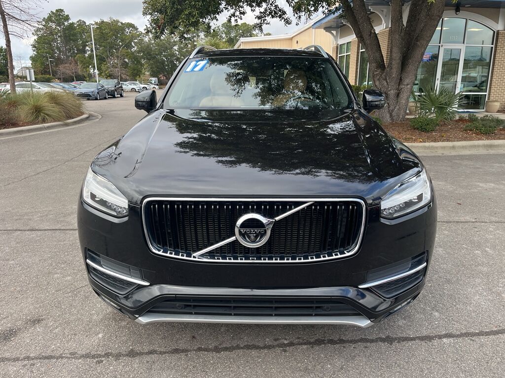 2017 Volvo XC90 Momentum