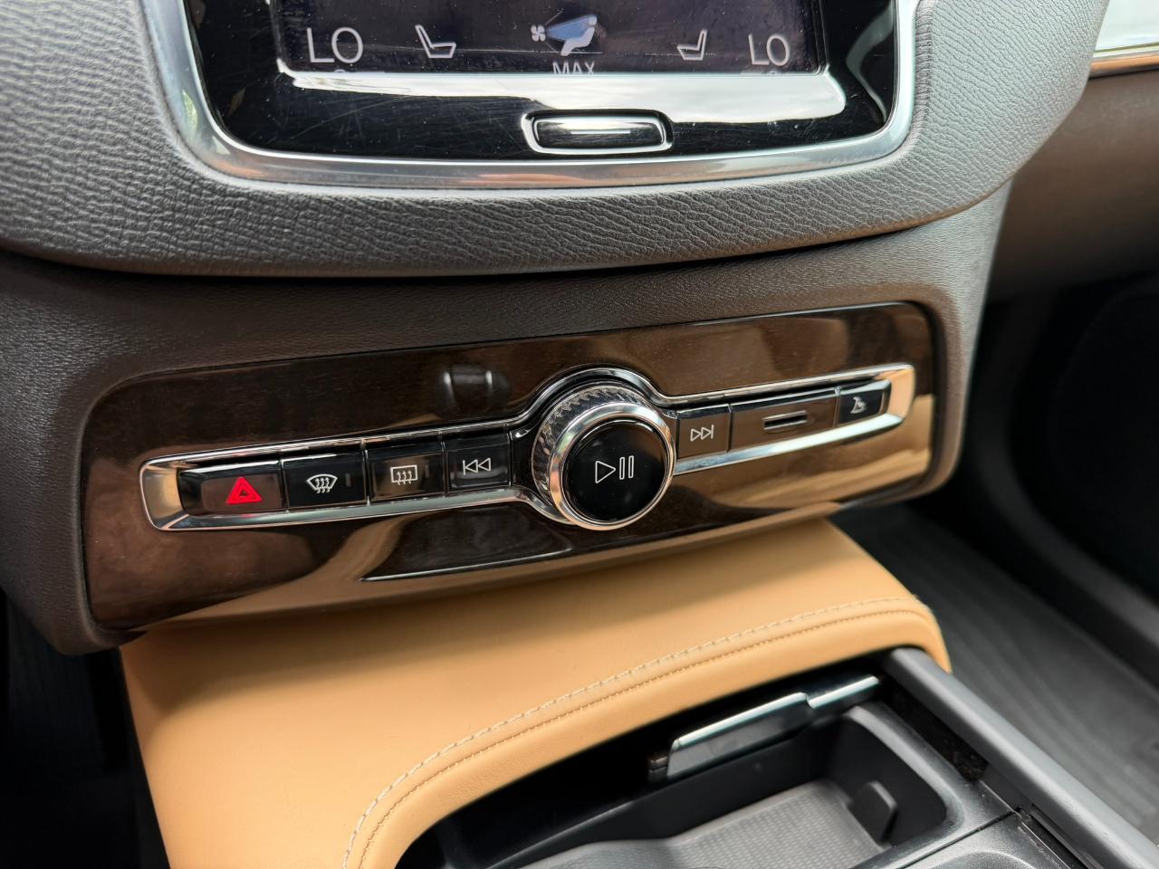 2017 Volvo XC90 T6 AWD 7-Passenger Momentum Jacksonville FL