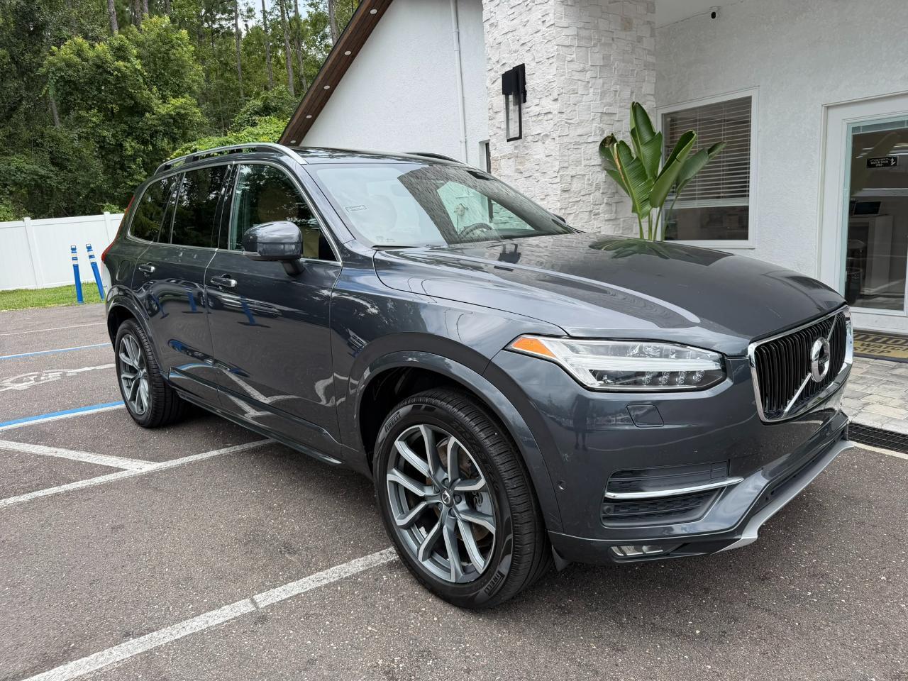 2017 Volvo XC90 T6 AWD 7-Passenger Momentum Jacksonville FL