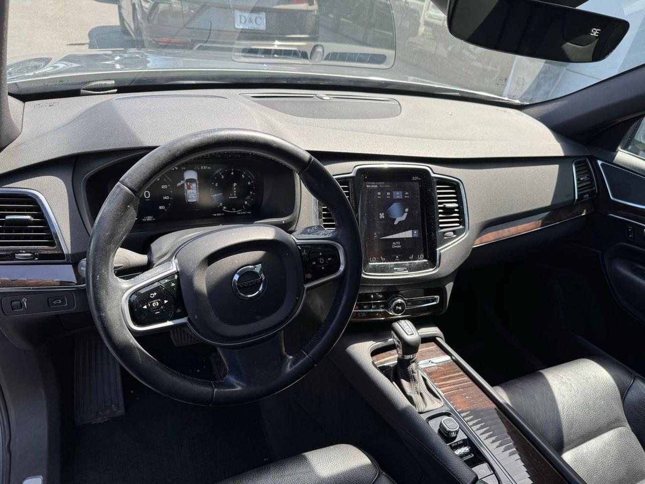 2017 Volvo XC90 T6 Momentum AWD Convenience Pkg Momentum Plus pkg Portland OR