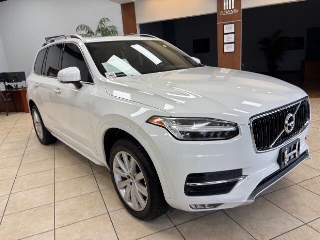 2017 Volvo XC90 T6 Momentum
