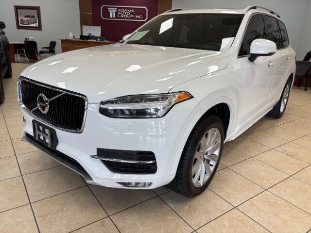 2017 Volvo XC90 T6 Momentum