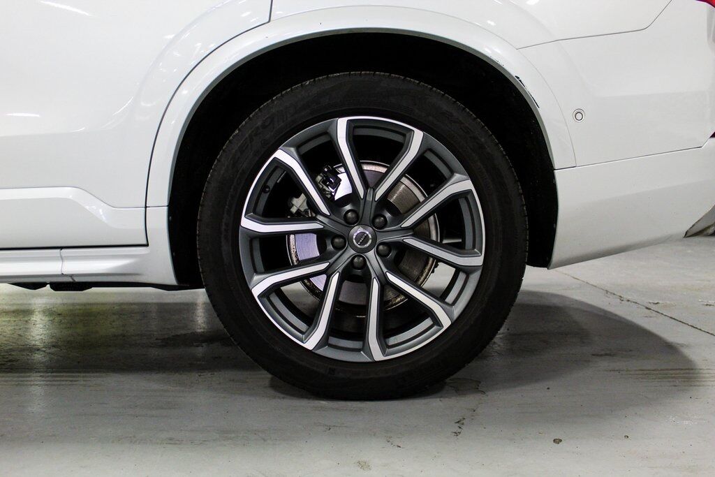 2017 Volvo XC90 T6 Momentum Tigard OR