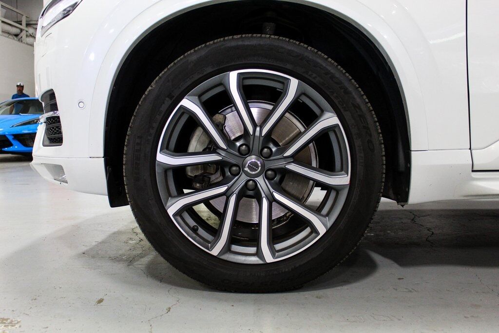 2017 Volvo XC90 T6 Momentum Tigard OR