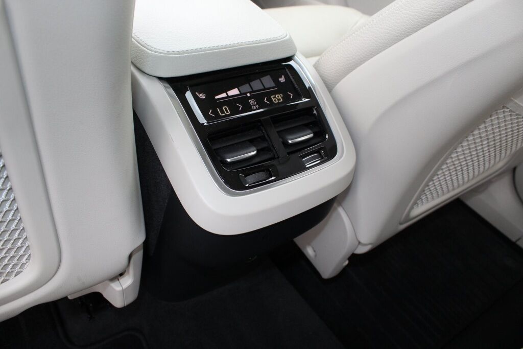 2017 Volvo XC90 T6 Momentum Richmond VA