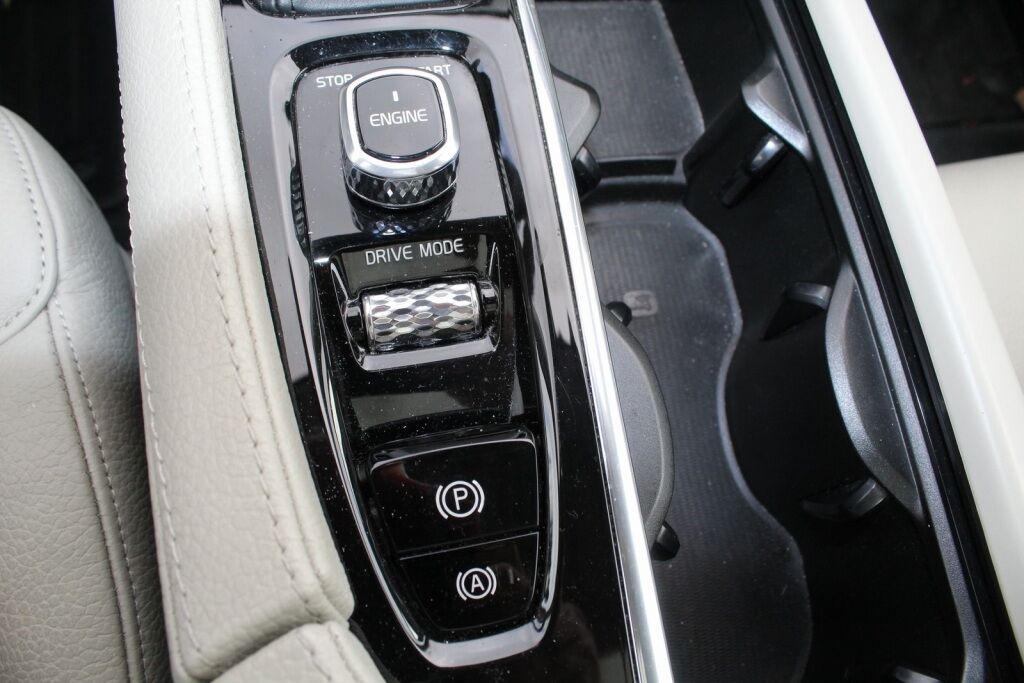 2017 Volvo XC90 T6 Momentum Richmond VA