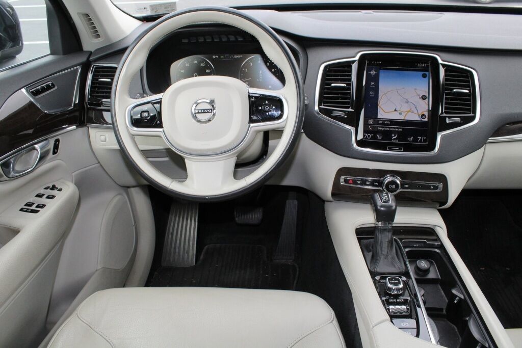2017 Volvo XC90 T6 Momentum Richmond VA