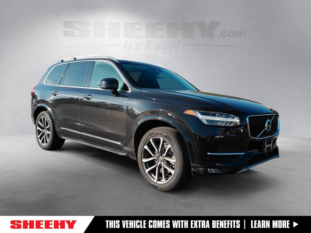 2017 Volvo XC90 T6 Momentum