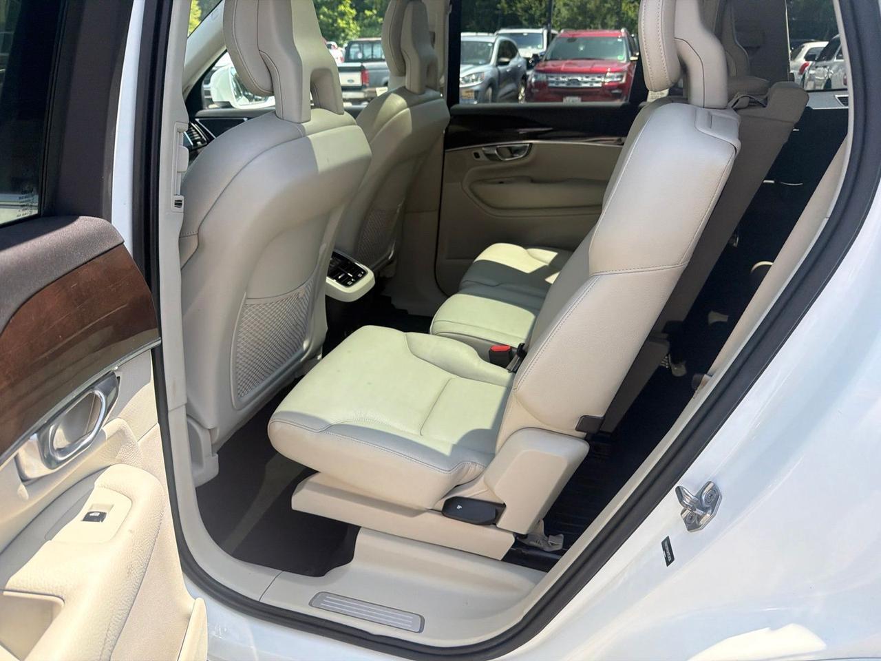 2017 Volvo XC90 T6 Momentum Fredericksburg VA