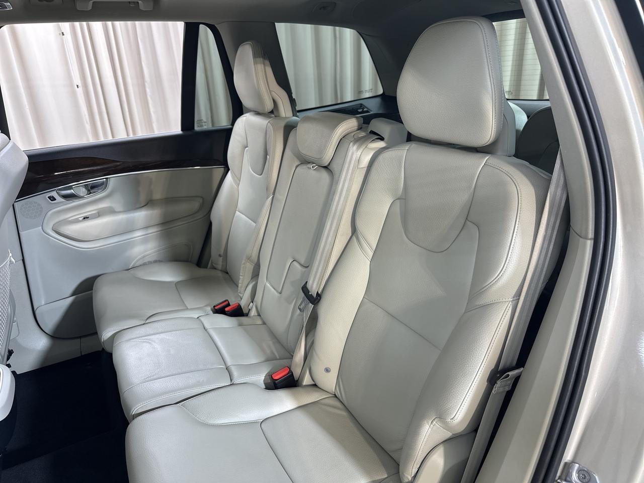 2017 Volvo XC90 T6 Momentum Annapolis MD