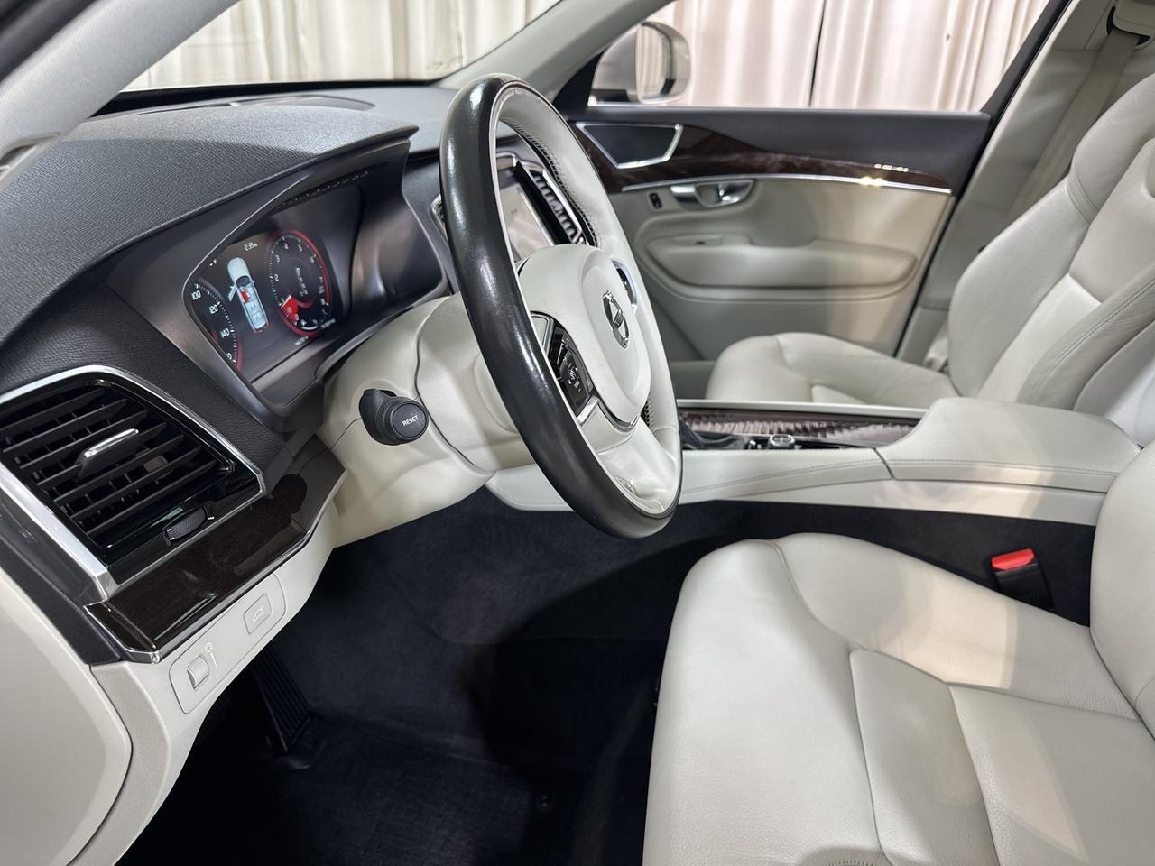 2017 Volvo XC90 T6 Momentum Annapolis MD