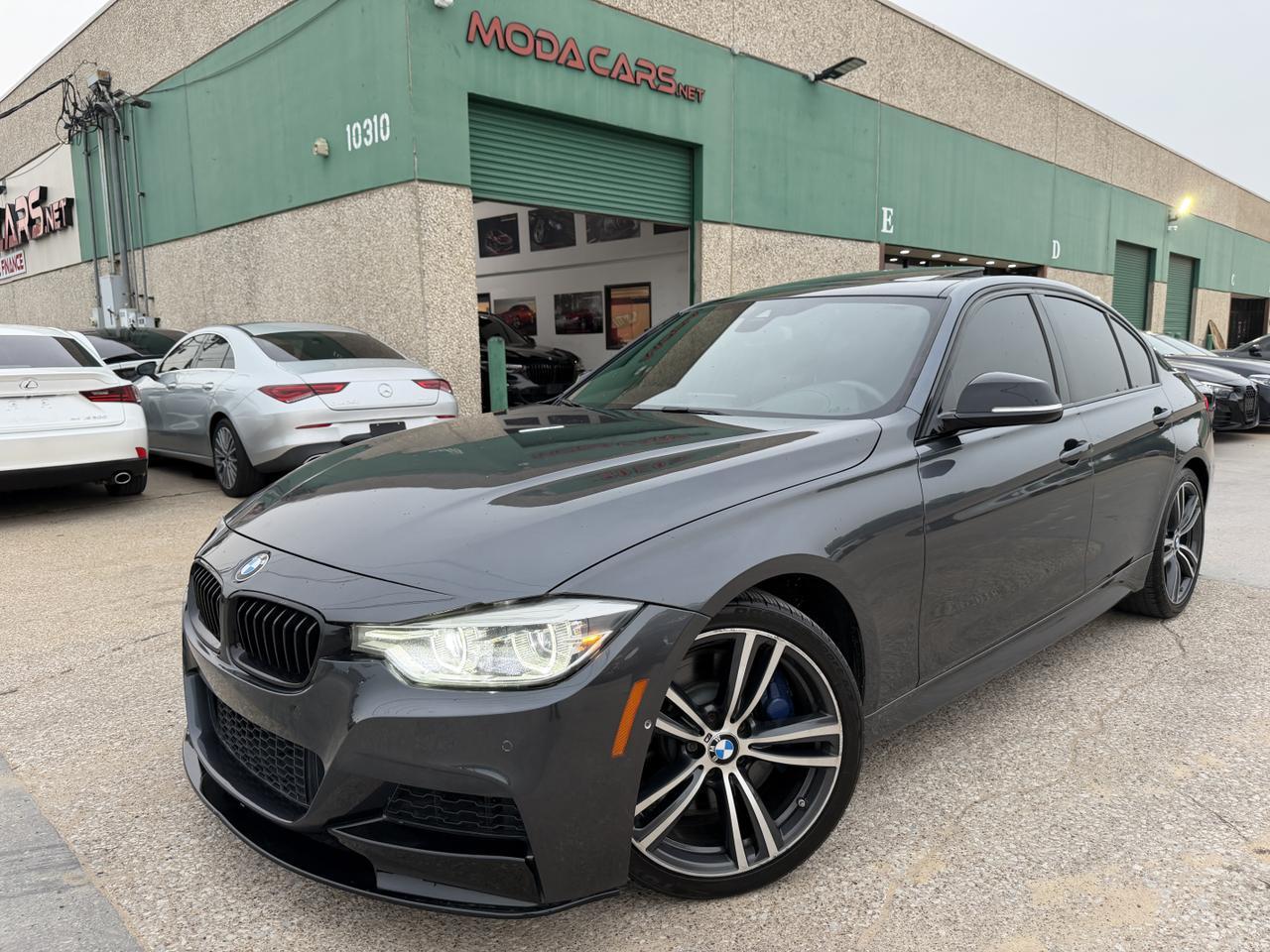 BMW 3 Series 340i Sedan RWD