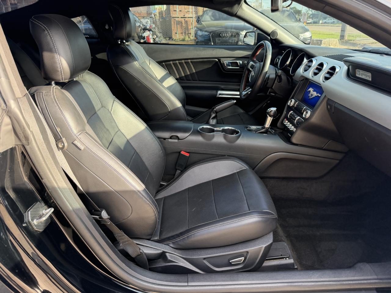 2017 ford mustang GT Premium Dallas TX