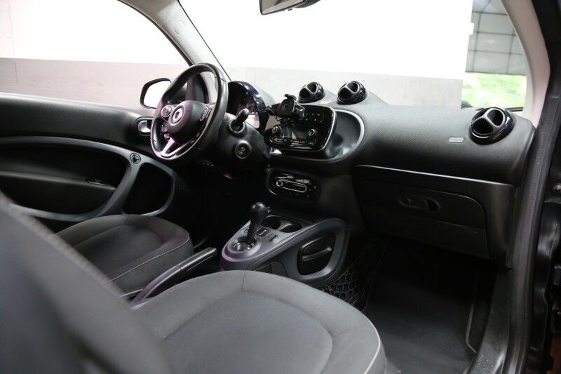 2017 smart fortwo passion Plainview NY