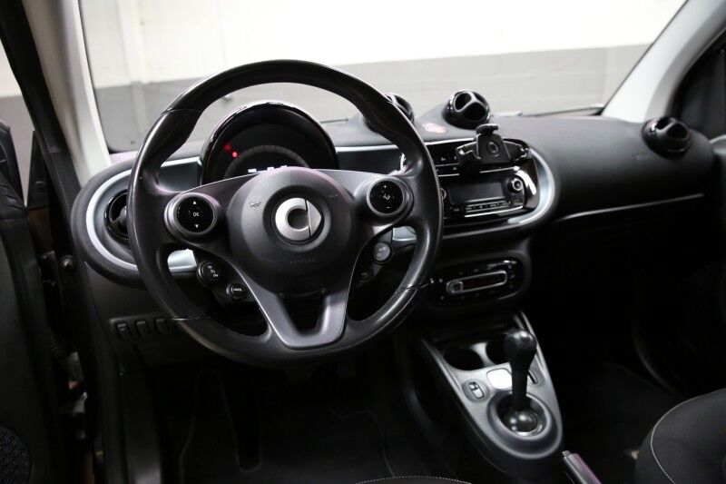 2017 smart fortwo passion Plainview NY