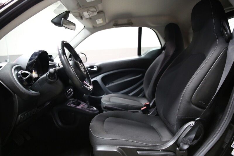 2017 smart fortwo passion Plainview NY
