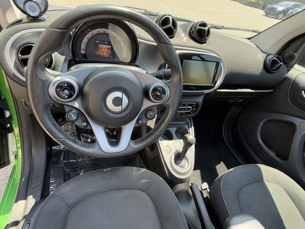 2017 smart fortwo passion cabriolet Maumee OH