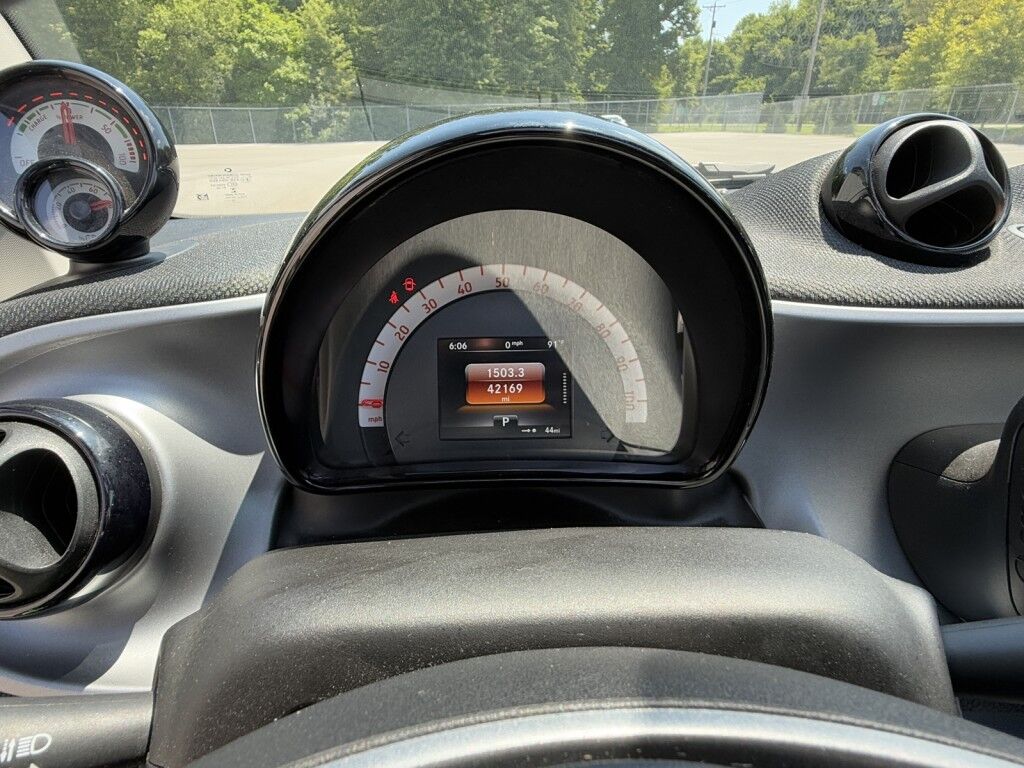 2017 smart fortwo passion cabriolet Maumee OH