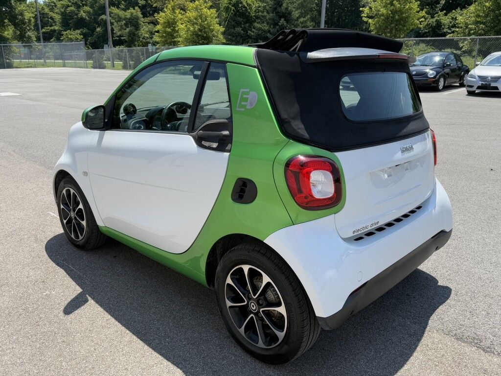 2017 smart fortwo passion cabriolet Maumee OH