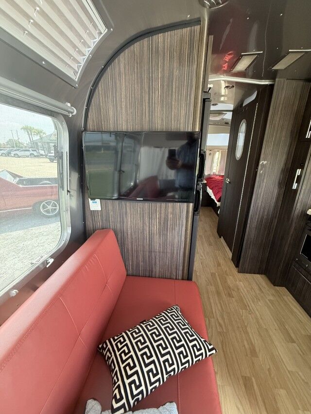 2018 Airstream 25FB Travel Trailer Lafayette LA