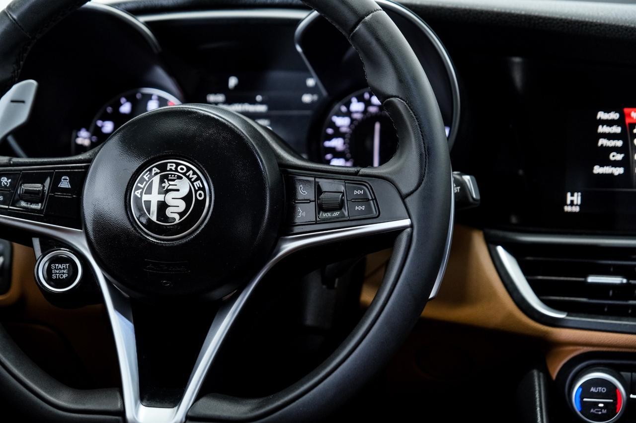 2018 Alfa Romeo Giulia SPORT AWD DRIVER ASSIST DYNAMIC PKG DRIVER ASSIST STATIC PKG LEATHER SEATS REAR CAMERA Carrollton TX