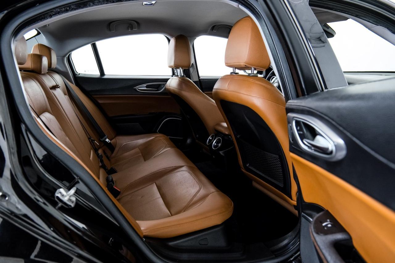 2018 Alfa Romeo Giulia SPORT AWD DRIVER ASSIST DYNAMIC PKG DRIVER ASSIST STATIC PKG LEATHER SEATS REAR CAMERA Carrollton TX