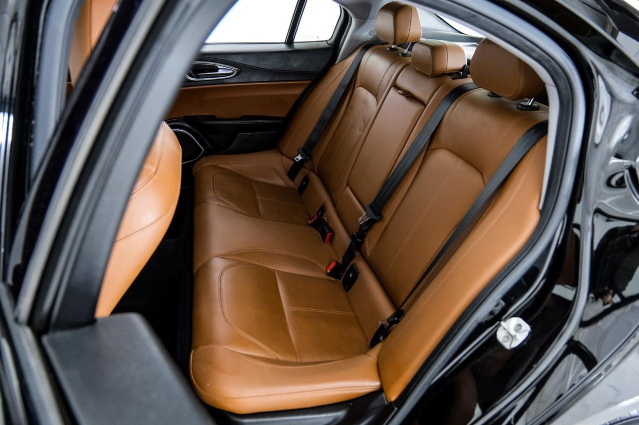 2018 Alfa Romeo Giulia SPORT AWD DRIVER ASSIST DYNAMIC PKG DRIVER ASSIST STATIC PKG LEATHER SEATS REAR CAMERA Carrollton TX