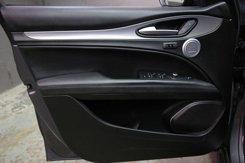 2018 Alfa Romeo Stelvio Sport Plainview NY