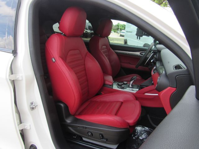 2018 Alfa Romeo Stelvio Ti Sport Plano TX