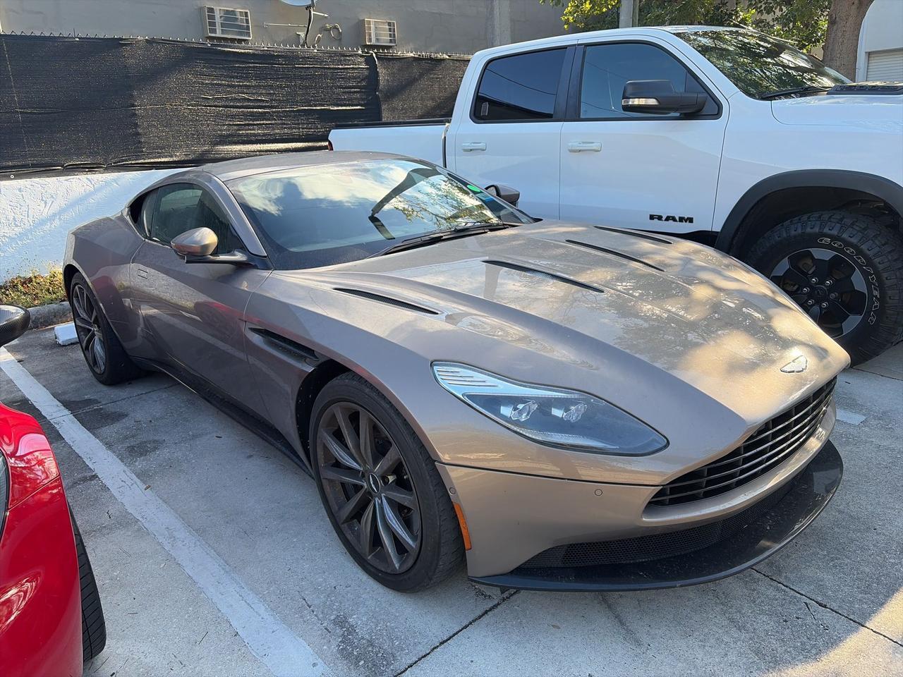 2018 Aston Martin DB11 Base