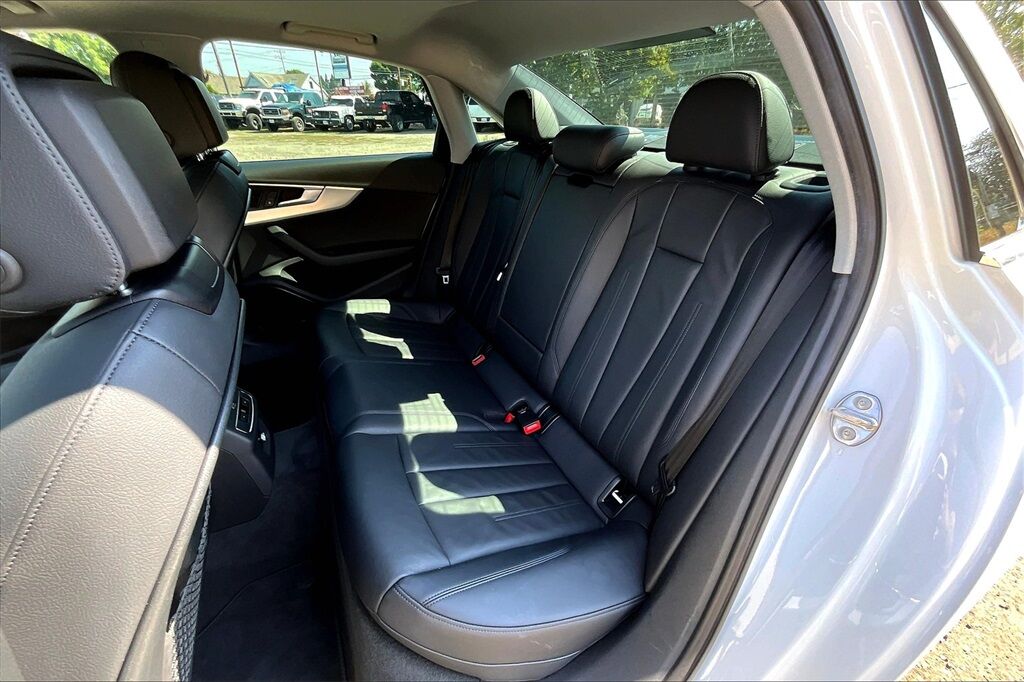2018 Audi A4 2.0T Ultra Premium photo 20