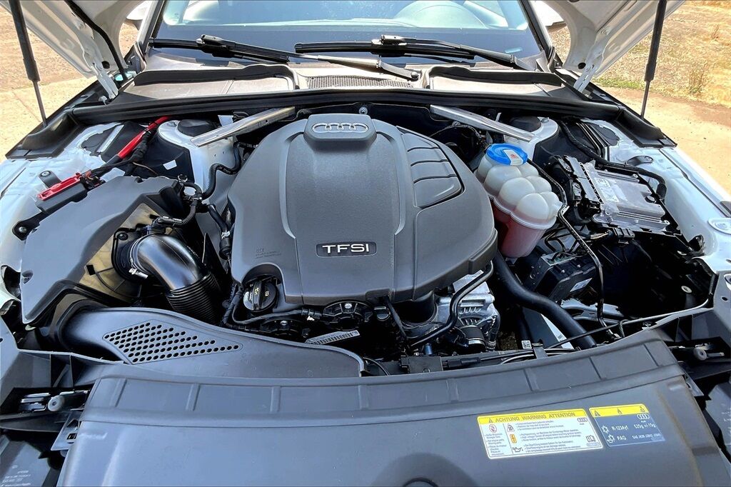 2018 Audi A4 2.0T Ultra Premium photo 28