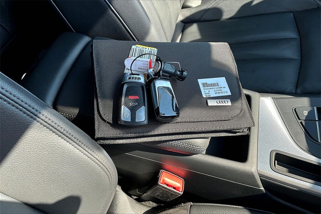 2018 Audi A4 2.0T Ultra Premium photo 14
