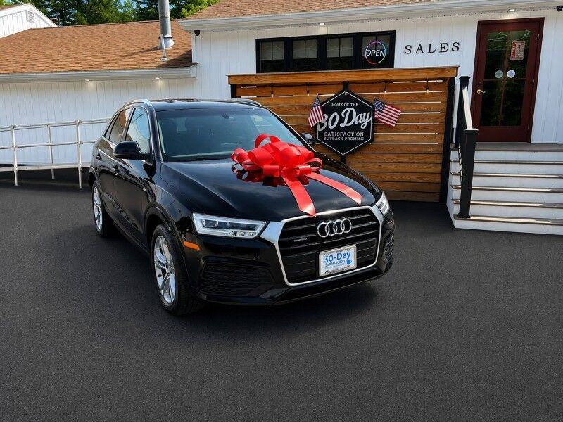 2018 Audi Q3 Premium Plus - LEATHER SUNROOF VERY CLEAN