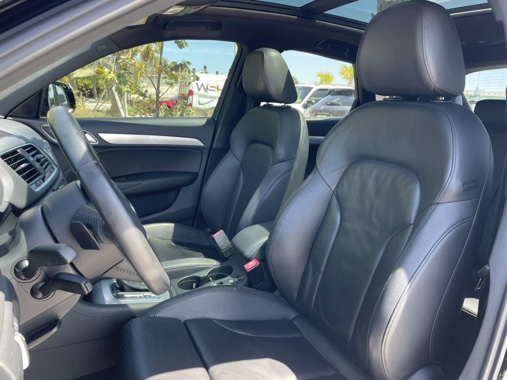 2018 Audi Q3 SPORT PREMIUM~SUNROOF~CRUISE CONTROL~NAVIGATION~ONLINE FINANCE AND SHIPPING AVAILABLE!!!