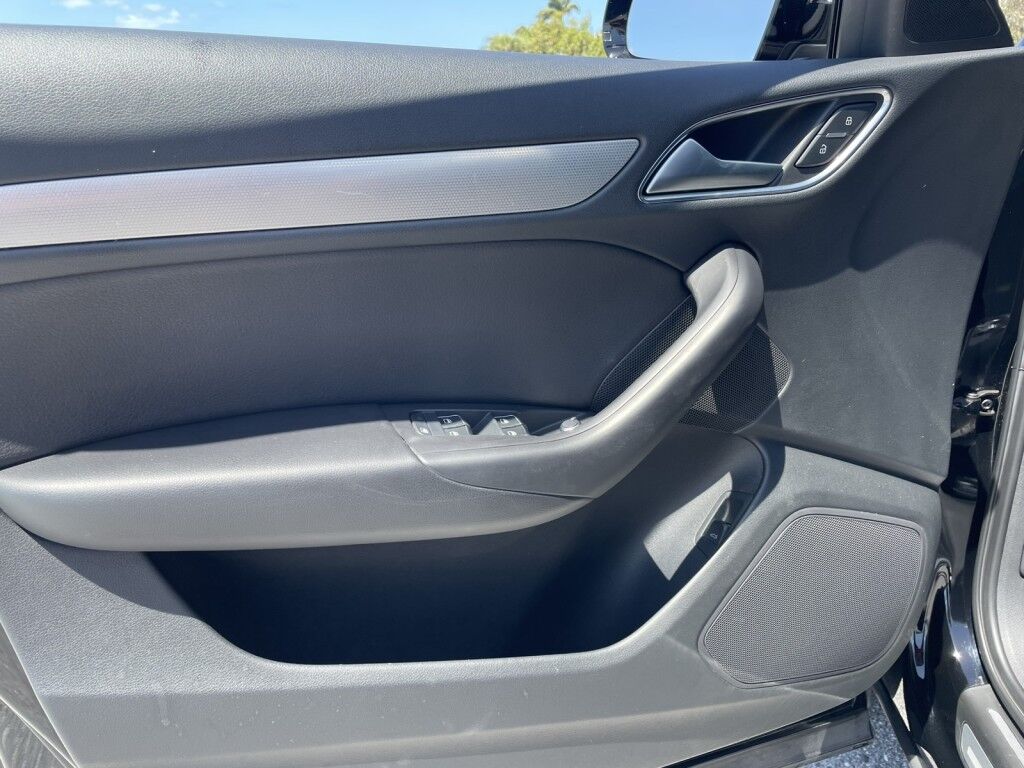 2018 Audi Q3 SPORT PREMIUM~SUNROOF~CRUISE CONTROL~NAVIGATION~ONLINE FINANCE AND SHIPPING AVAILABLE!!! Sarasota FL