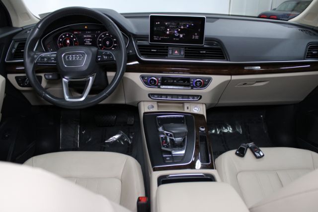 2018 Audi Q5 2.0T Premium | 2.0T Tech Premium