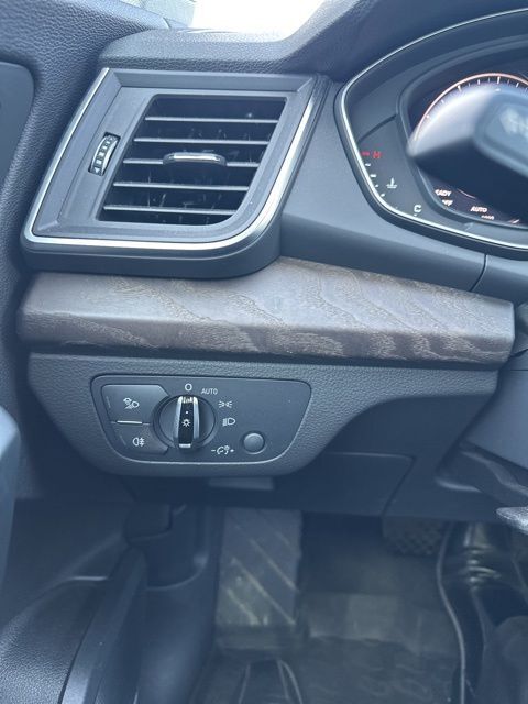 2018 Audi Q5 2.0T Premium Plus Random Lake WI