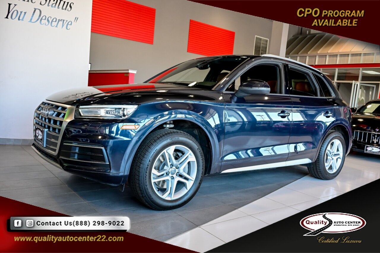 2018 Audi Q5 Premium, Heated Seats, Pano Roof