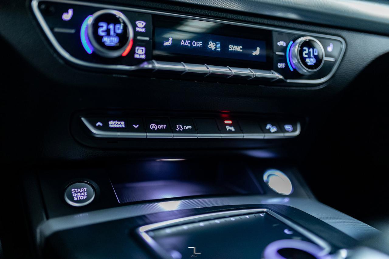 2018 Audi Q5 Quattro Progressiv Leather Roof Nav BCam Red Deer AB