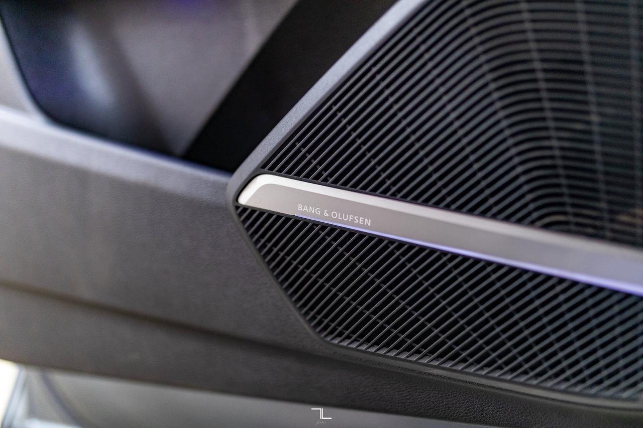 2018 Audi Q5 Quattro Technik S-Line Leather Roof Nav BCam Red Deer AB