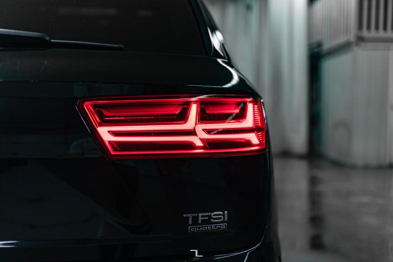 2018 Audi Q7 Quattro Progressiv Leather Roof Nav BCam Red Deer AB