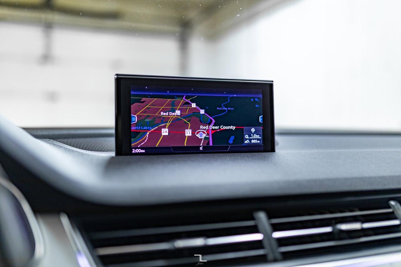 2018 Audi Q7 Quattro Progressiv Leather Roof Nav BCam Red Deer AB