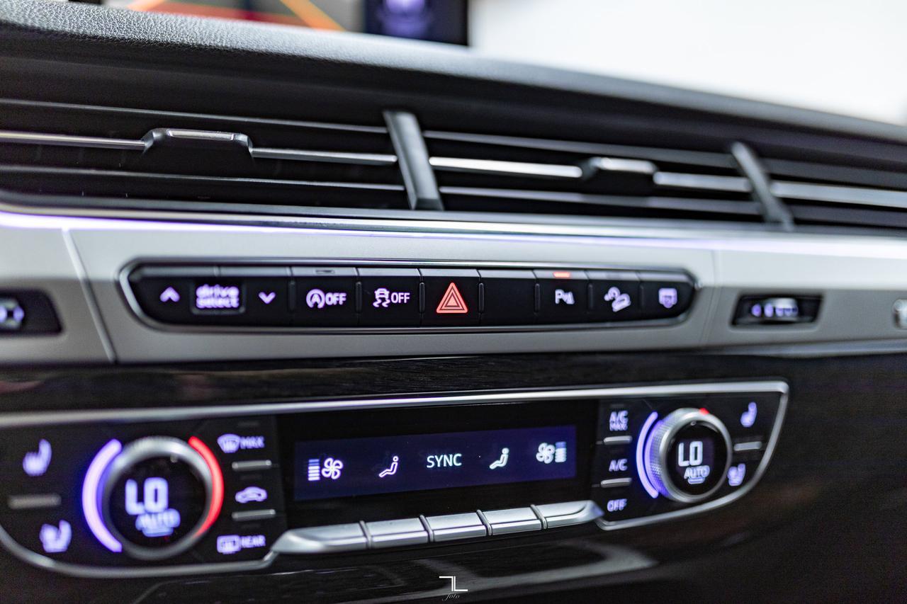 2018 Audi Q7 Quattro Progressiv Leather Roof Nav BCam Red Deer AB