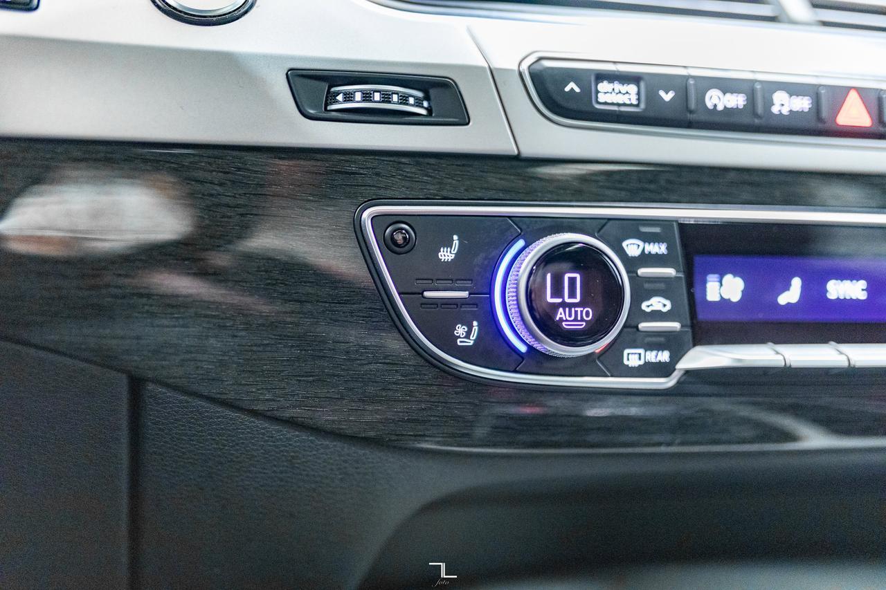 2018 Audi Q7 Quattro Progressiv Leather Roof Nav BCam Red Deer AB