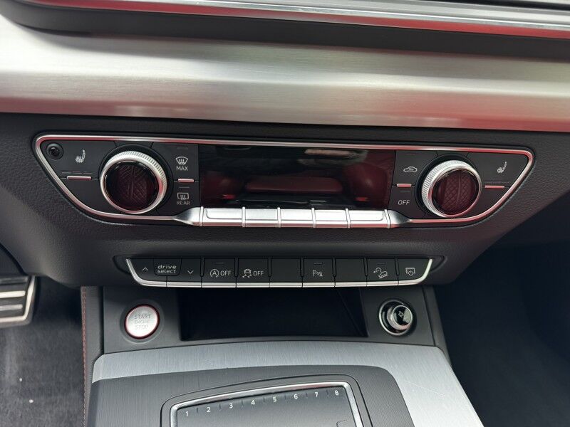 2018 Audi SQ5 Prestige Willow Grove PA