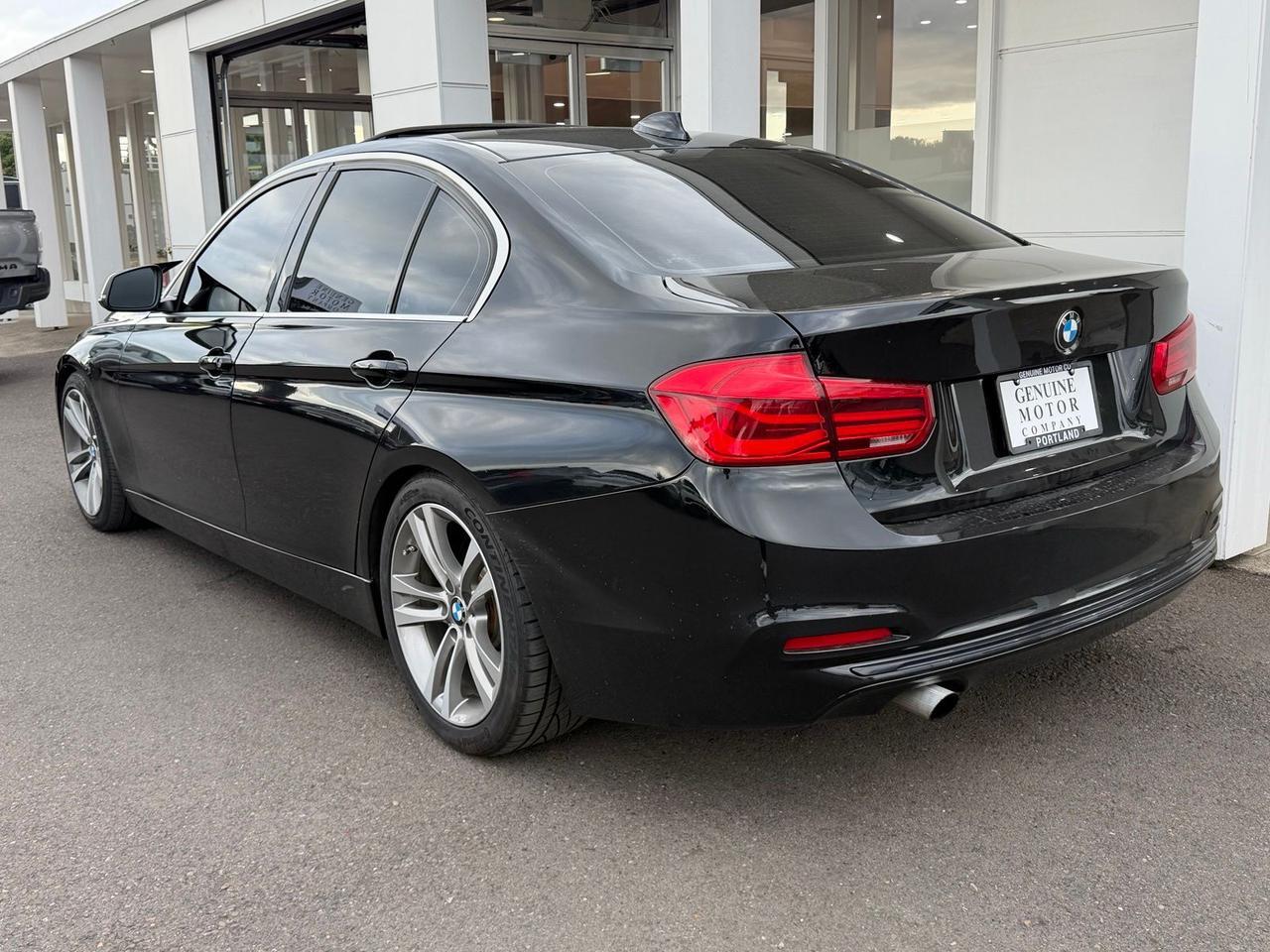 2018 BMW 3 Series 330i